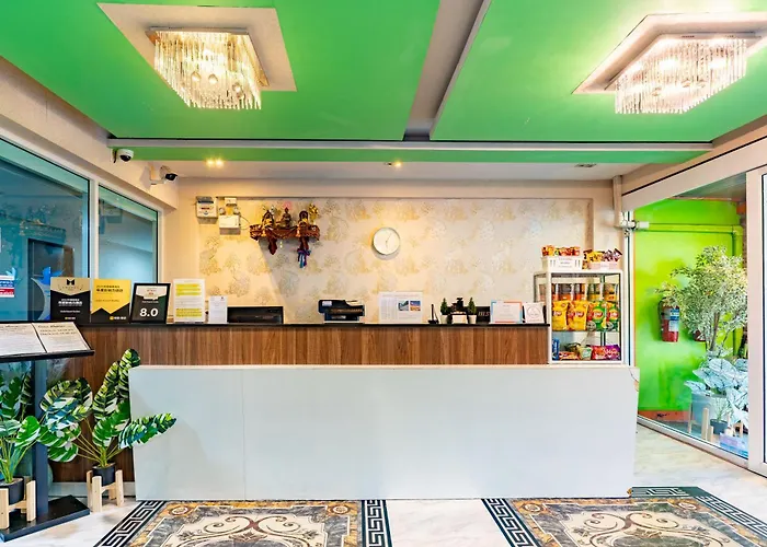 酒店 黄金机场套房酒店 3*