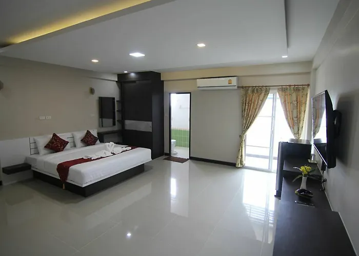 Hotel Gold Airport 3*